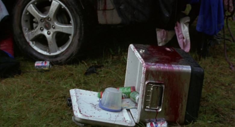 Diet Pepsi and Gatorade Drinks in Wrong Turn (2003)