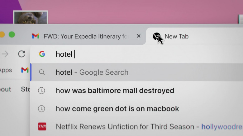 Google Gmail, Chrome, The Hollywood Reporter and Netflix in Missing (2023)