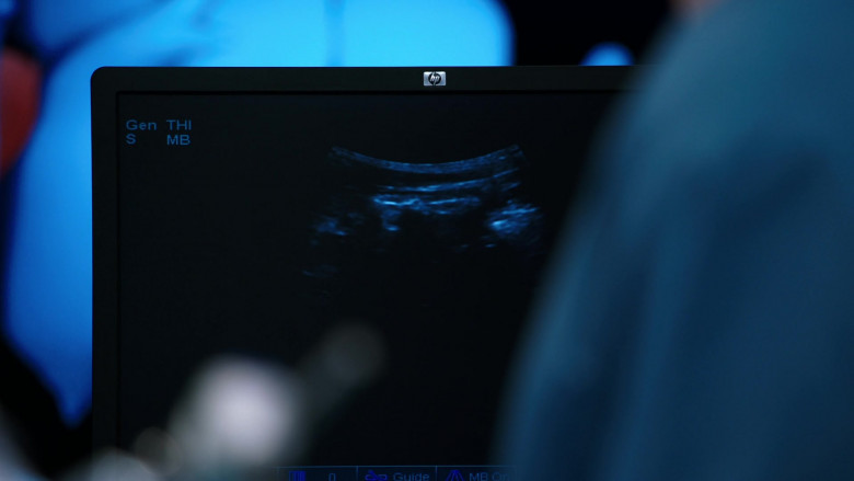 HP Monitor in Chicago Med S08E17 Know When to Hold and When to Fold (2)