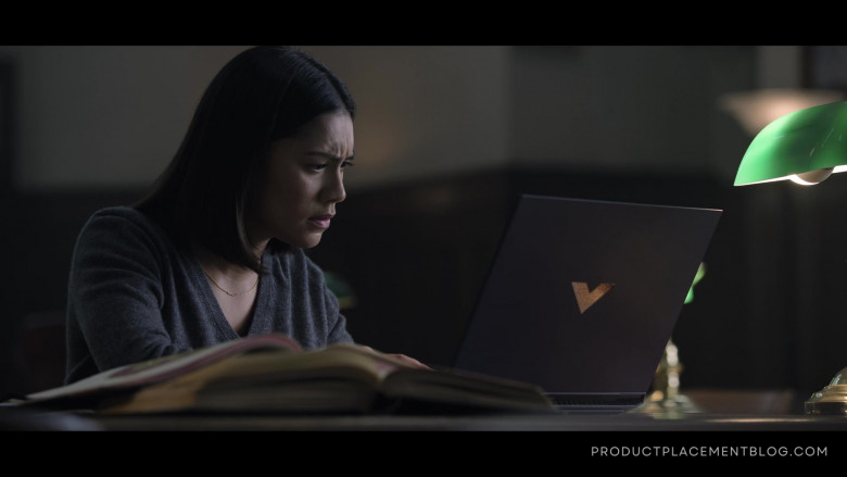 HP Victus Gaming Laptop Used by Luciane Buchanan as Rose Larkin in The Night Agent S01E05 The Marionette (7)