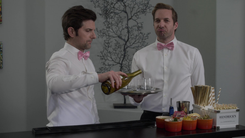 Hendrick’s Gin Napkin Holder Bar Caddy in Party Down S03E02 Jack Botty’s Delayed Post-Pandemic Surprise Party (1)