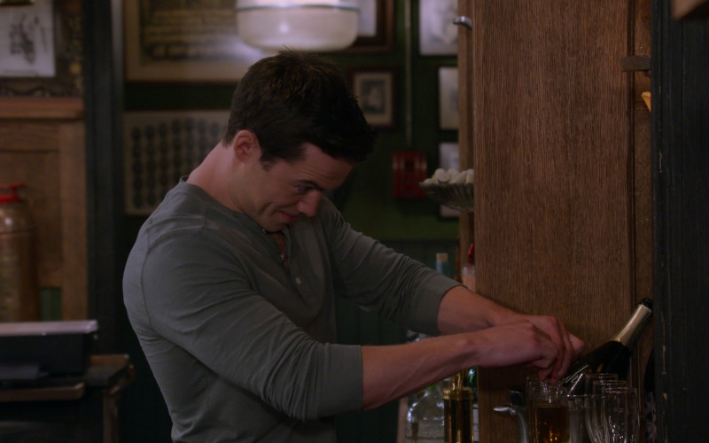 Josh Cellars Sparkling Wine Bottle in How I Met Your Father S02E08 Rewardishment (2023)