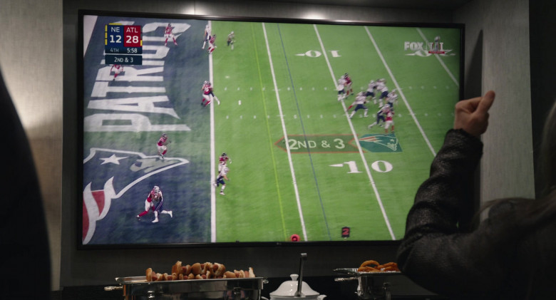 LG TV and Fox Television Channel in 80 for Brady (2023)