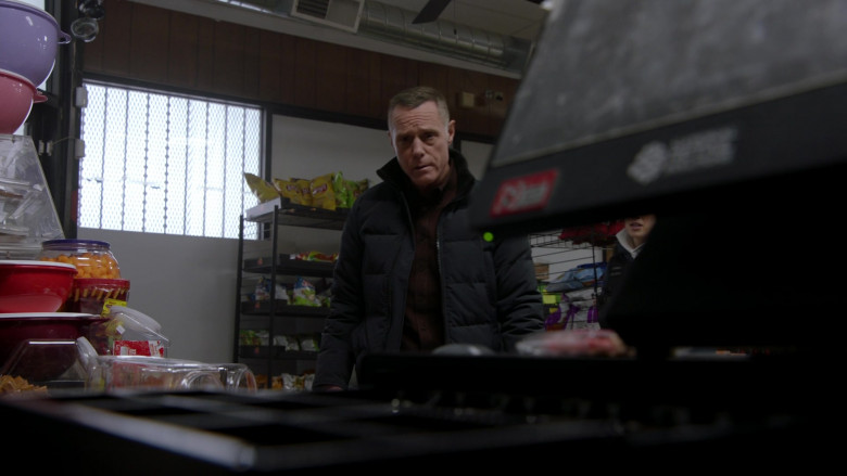 Lay's Potato Chips in Chicago P.D. S10E17 Out of the Depths (2023)