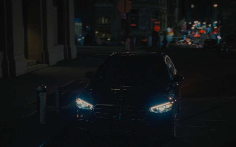 Mercedes-Benz S-Class Car in Succession S04E01 "The Munsters" (2023)