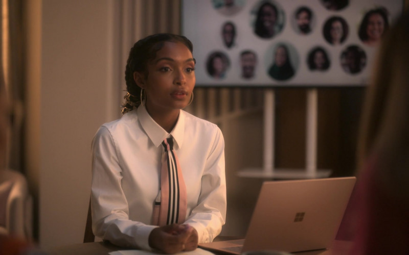 Microsoft Surface Laptop Used by Yara Shahidi as Zoey Johnson in Grown-ish S05E18 Cash In Cash Out (3)