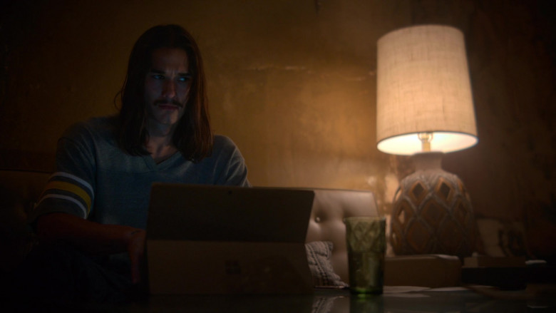 Microsoft Surface Tablet in Good Trouble S05E01 Shot in the Dark (1)