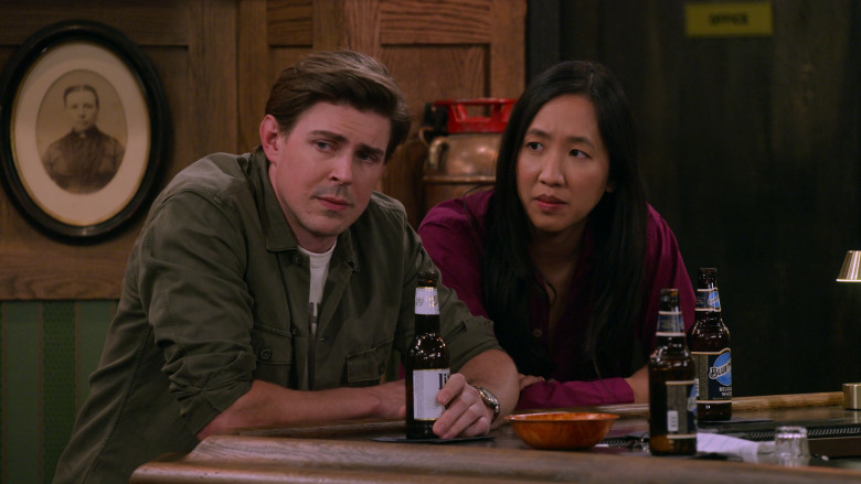 Miller Lite Beer Enjoyed by Chris Lowell and Blue Moon Beer Enjoyed by Tien Tran in How I Met Your Father S02E10 (1)
