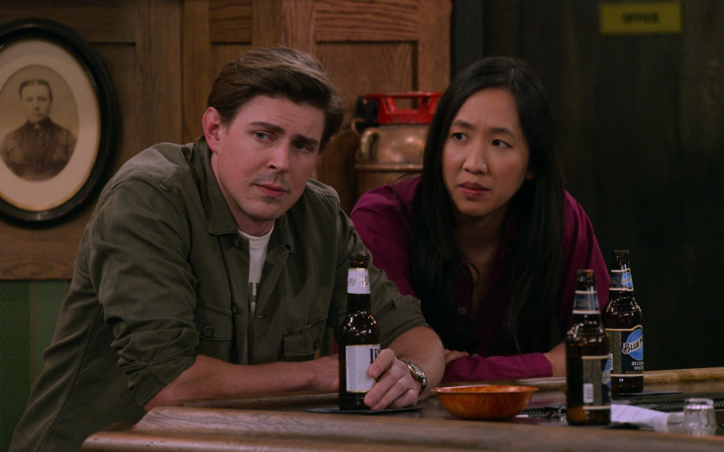 Miller Lite Beer Enjoyed by Chris Lowell and Blue Moon Beer Enjoyed by Tien Tran in How I Met Your Father S02E10 (1)