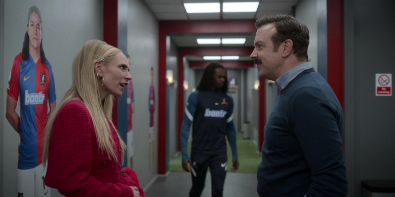 Nike Sportswear in Ted Lasso S03E02 (I Don't Want to Go to) Chelsea (1)