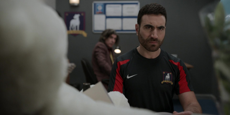 Nike T-Shirt Worn by Brett Goldstein as Roy Kent in Ted Lasso S03E02 (I Don't Want to Go to) Chelsea (2023)