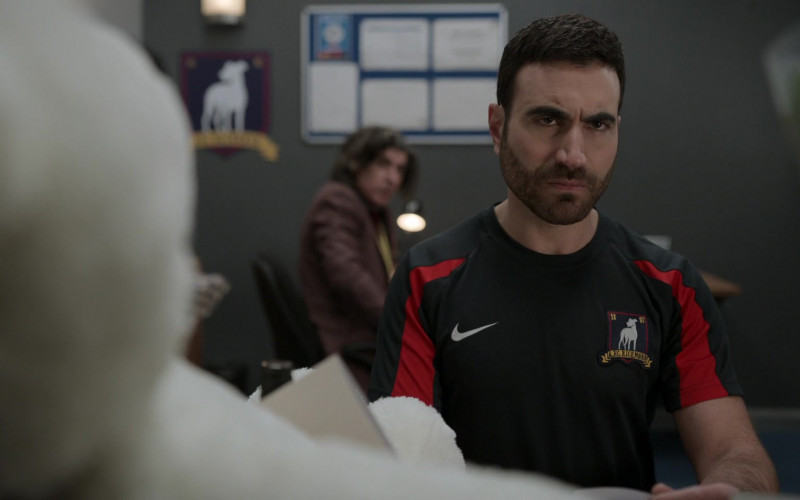 Nike T-Shirt Worn by Brett Goldstein as Roy Kent in Ted Lasso S03E02 (I Don't Want to Go to) Chelsea (2023)
