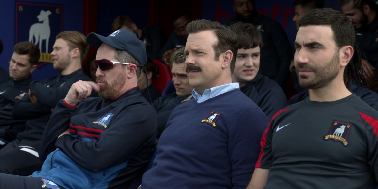 Oakley Men's Sunglasses of Brendan Hunt as Coach Beard in Ted Lasso S03E03 4-5-1 (2023)