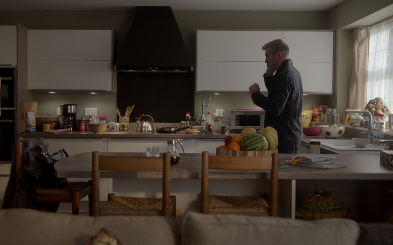 Pepperidge Farm Goldfish Crackers, Folgers Coffee, A&W Root Beer Can, Jiffy, Lay's Chips and Nabisco Grahams Original Crackers in Ted Lasso S03E03 4-5-1 (2023)