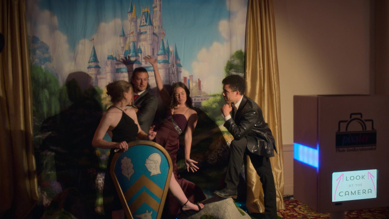 Pixster Photo Booth in Party Down S03E05 Once Upon a Time ‘Proms Away’ Prom-otional Event (1)