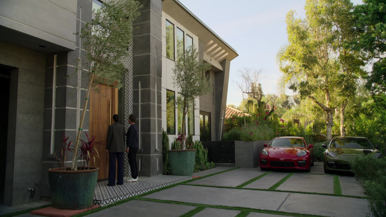Porsche Red and Green Cars in Unstable S01E05 Beautiful Birthday Bastards (1)