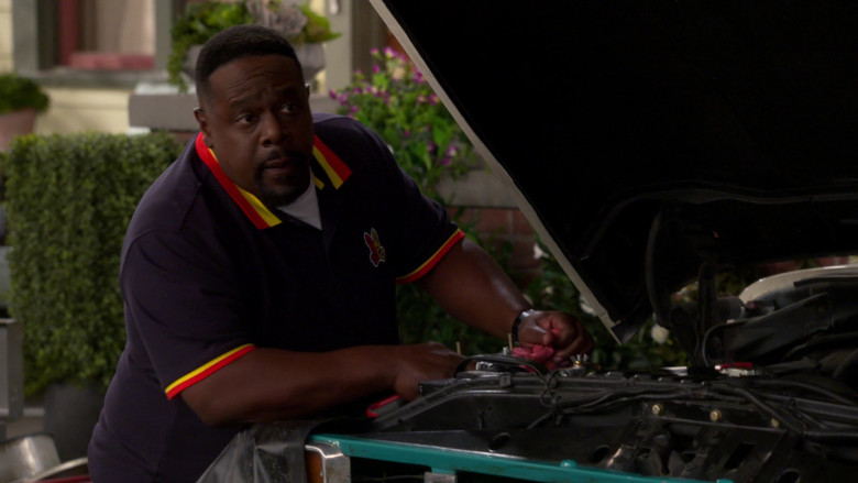Psycho Bunny Polo Shirt of Cedric the Entertainer as Calvin Butler in The Neighborhood S05E15 Welcome to the Next Big Thing (1)