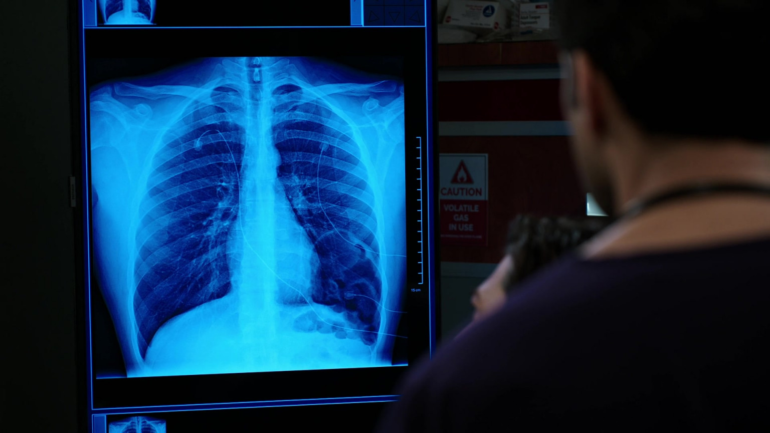 Samsung TV In Chicago Med S08E16 