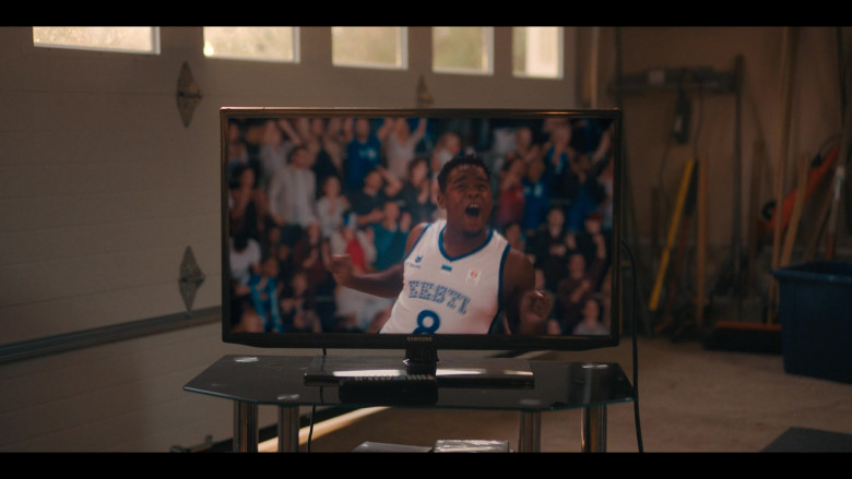Samsung TVs in Chang Can Dunk (1)