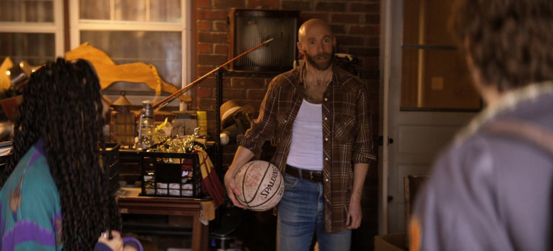 Spalding Basketball in The Big Door Prize S01E03 Jacob (1)