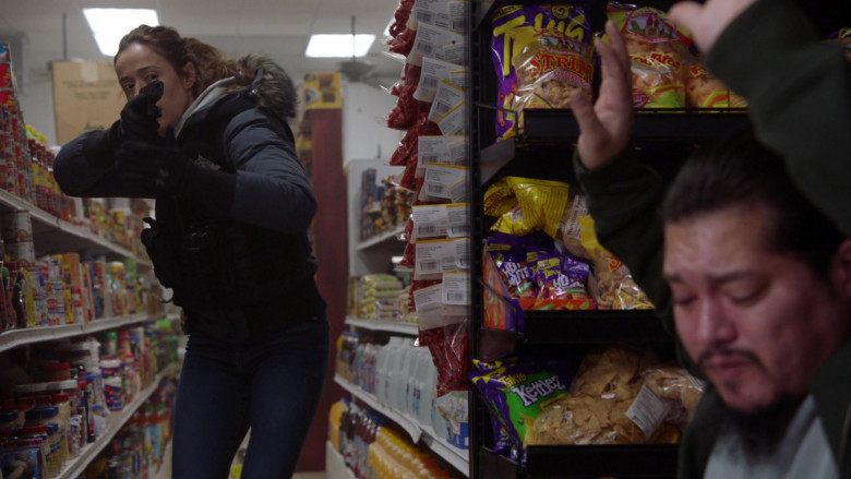 Takis Chips in Chicago P.D. S10E17 Out of the Depths (2)