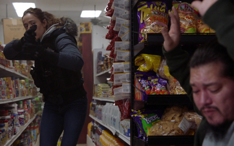 Takis Chips in Chicago P.D. S10E17 Out of the Depths (2)