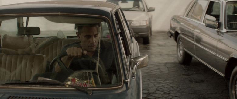Twix Caramel Chocolate Cookie Summer Candy Bar of Bobby Cannavale as Tony in Chef (2014)