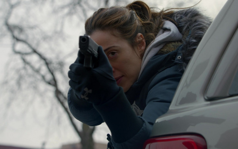 Under Armour Gloves in Chicago P.D. S10E17 Out of the Depths (1)