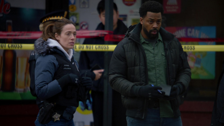 Under Armour Gloves in Chicago P.D. S10E17 Out of the Depths (3)