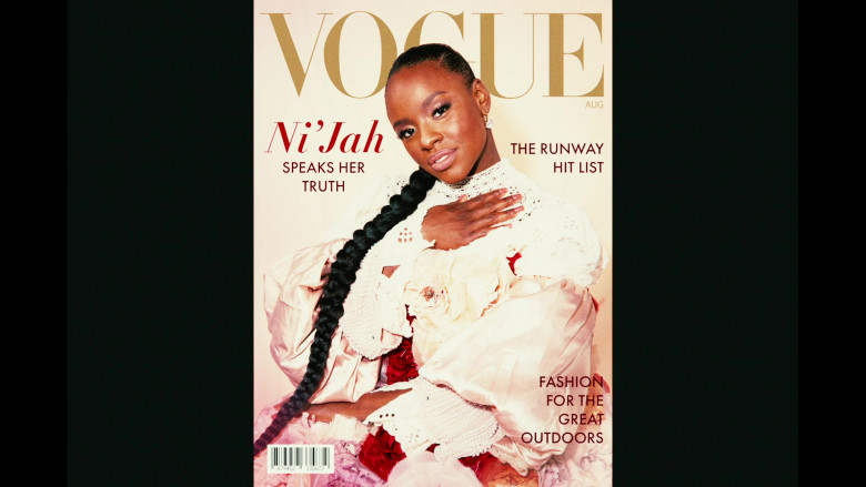 Vogue Magazine in Swarm S01E01 Stung (2023)