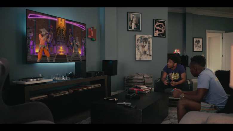 Xbox Series X Console in Bel-Air S02E06 Let the Best Man Win (2023)