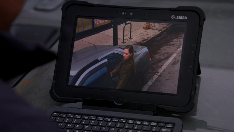 Zebra Technologies Rugged Tablet in Chicago P.D. S10E15 Blood and Honor (1)