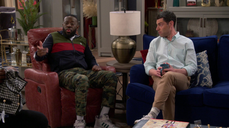 Adidas Men's Sneakers of Sheaun McKinney as Malcolm Butler in The Neighborhood S05E17 Welcome to the Milestone (1)