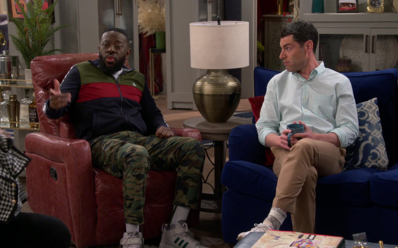 Adidas Men's Sneakers of Sheaun McKinney as Malcolm Butler in The Neighborhood S05E17 Welcome to the Milestone (1)