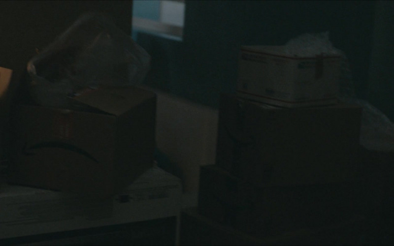Amazon Prime Boxes in Dead Ringers S01E06 Six (1)