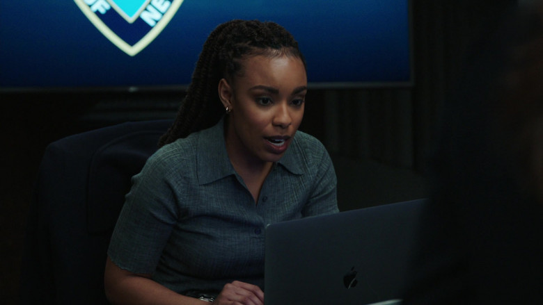 Apple MacBook Laptops in Law & Order Special Victims Unit S24E17 Lime Chaser (5)