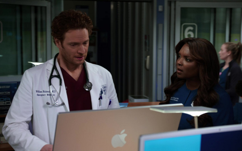 Apple iMac All-In-One Computers in Chicago Med S08E18 I Could See the Writing on the Wall (3)