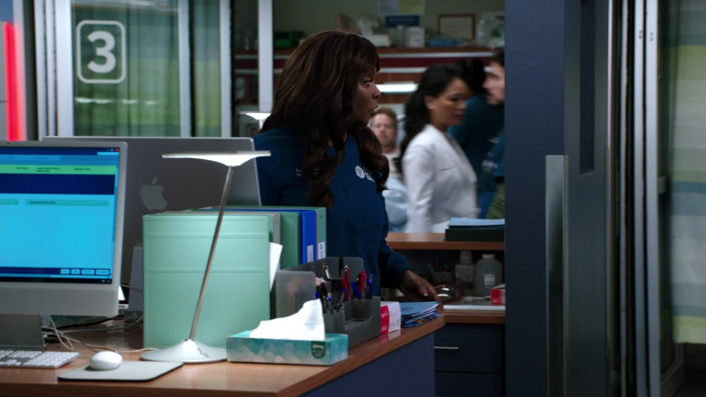 Apple iMac Computer and Kleenex Tissues in Chicago Med S08E18 I Could See the Writing on the Wall (2023)
