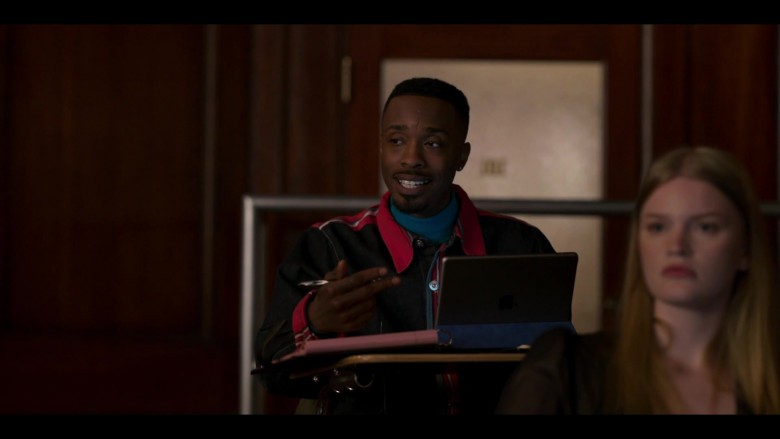 Apple iPad Tablet in Power Book II Ghost S03E06 Land of Lies (2023)