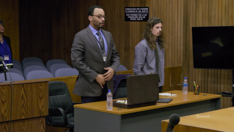 Aquafina Purified Bottled Drinking Water in Jury Duty S01E03 Foreperson (2)