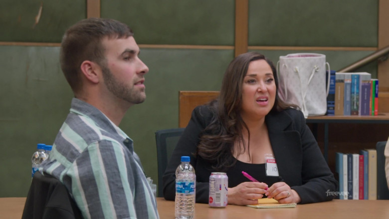 Aquafina and Bubly Drinks in Jury Duty S01E06 Closing Arguments (2)