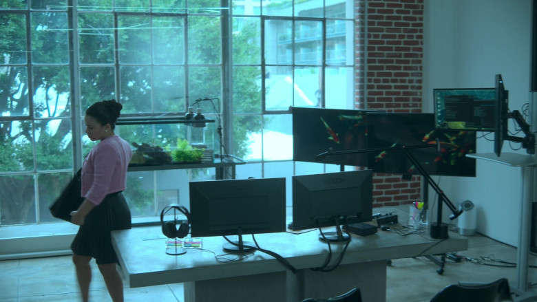 Asus Monitor in Good Trouble S05E06 Once a Cheater