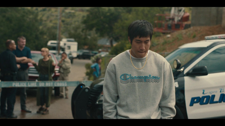 Champion Men's Sweatshirt in Beef S01E08 The Drama of Original Choice (2)