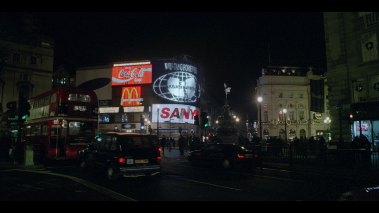 Coca-Cola, McDonald's, Carlsberg, Sanyo in Wu-Tang An American Saga S03E10 Triumph