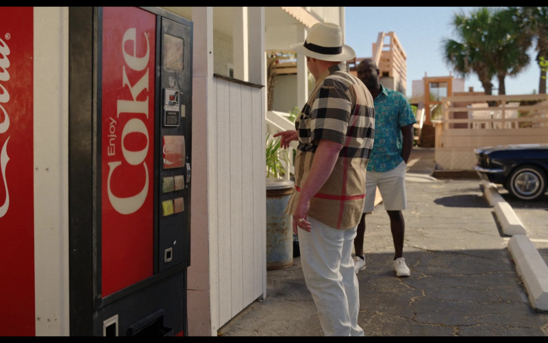 Coca-Cola Vending Machine in Florida Man S01E05 Please Don’t Wake Up (2)