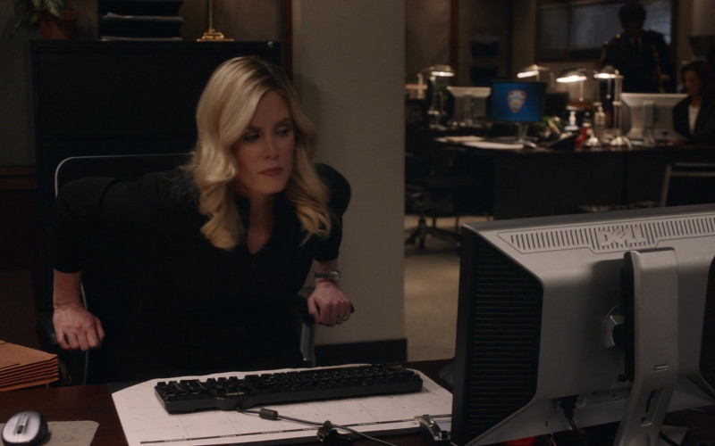 Dell Monitor in Blue Bloods S13E17 Smoke & Mirrors (2023)