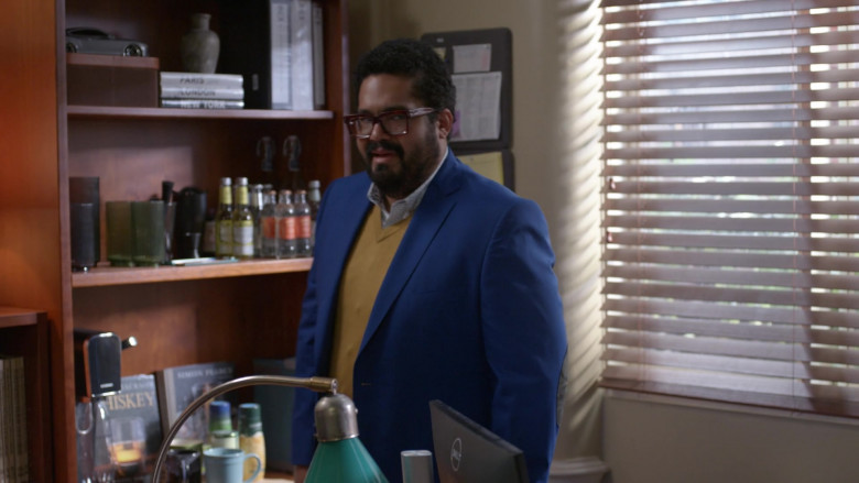 Dell Monitors in Not Dead Yet S01E09 Not Scattered Yet (2)
