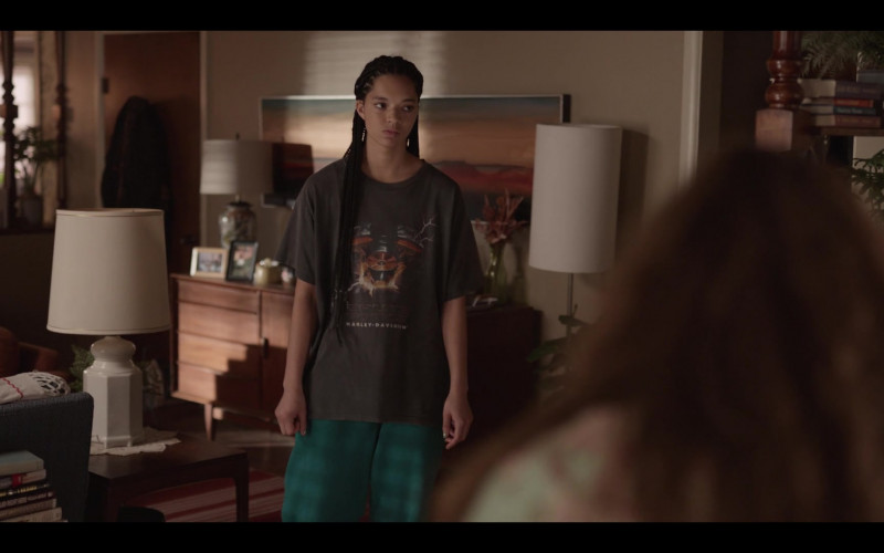 Harley-Davidson T-Shirt Worn by Tanzyn Crawford as Rae in Tiny Beautiful Things S01E05 The Nose (1)