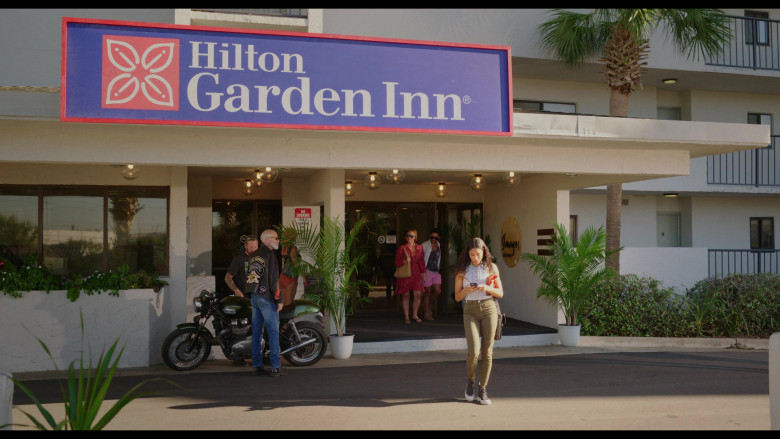 Hilton Garden Inn Hotel in Florida Man S01E04 One More Day (2023)