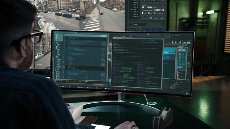 LG PC Monitor in The Equalizer S03E15 No Way Out (2)